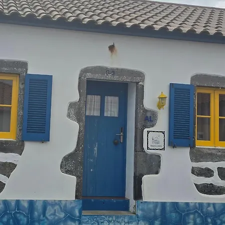 Casa Poco Azul * Achadinha